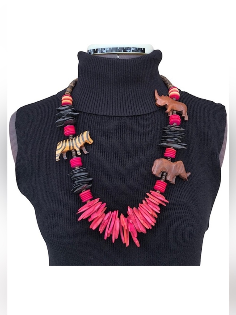 Vintage Chunky Boho Carved Wood African Safari Pink Brown Black Necklace